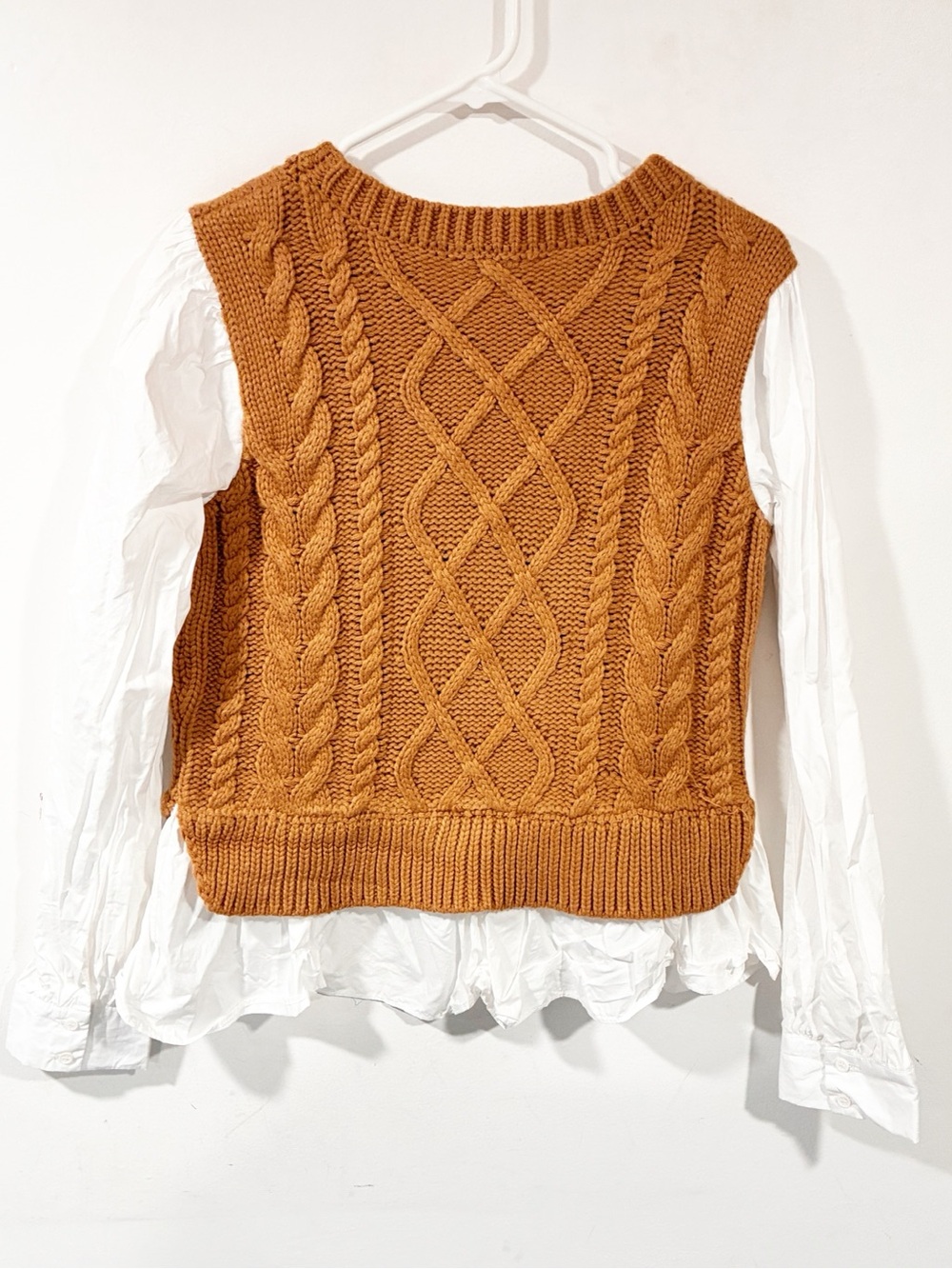 By Anthropologie Cable Knit Sweater Vest & Blouse Layered Top Size Medium - Picture 6 of 6